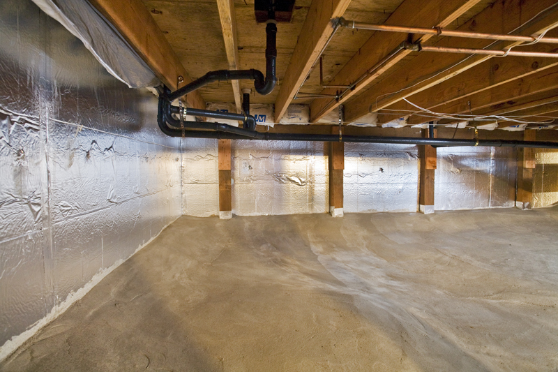 Crawl space foundation with a crawl space encapsulation system for energy efficiency
