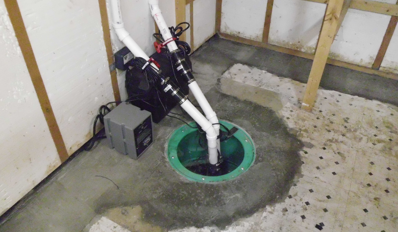 Sump pumps for wet crawl space encapsulation